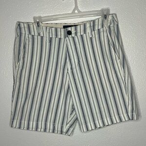 Hollister Beach Prep Fit stripped  7” Shorts Size 30 W